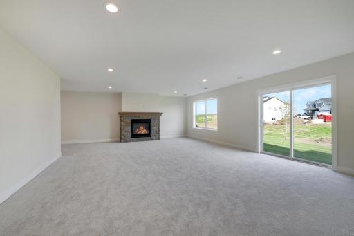13822 Arrowhead Way, Rosemount, MN 55068