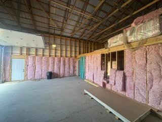 44 ac Swatara living quarters inside pole building 2.jpg
