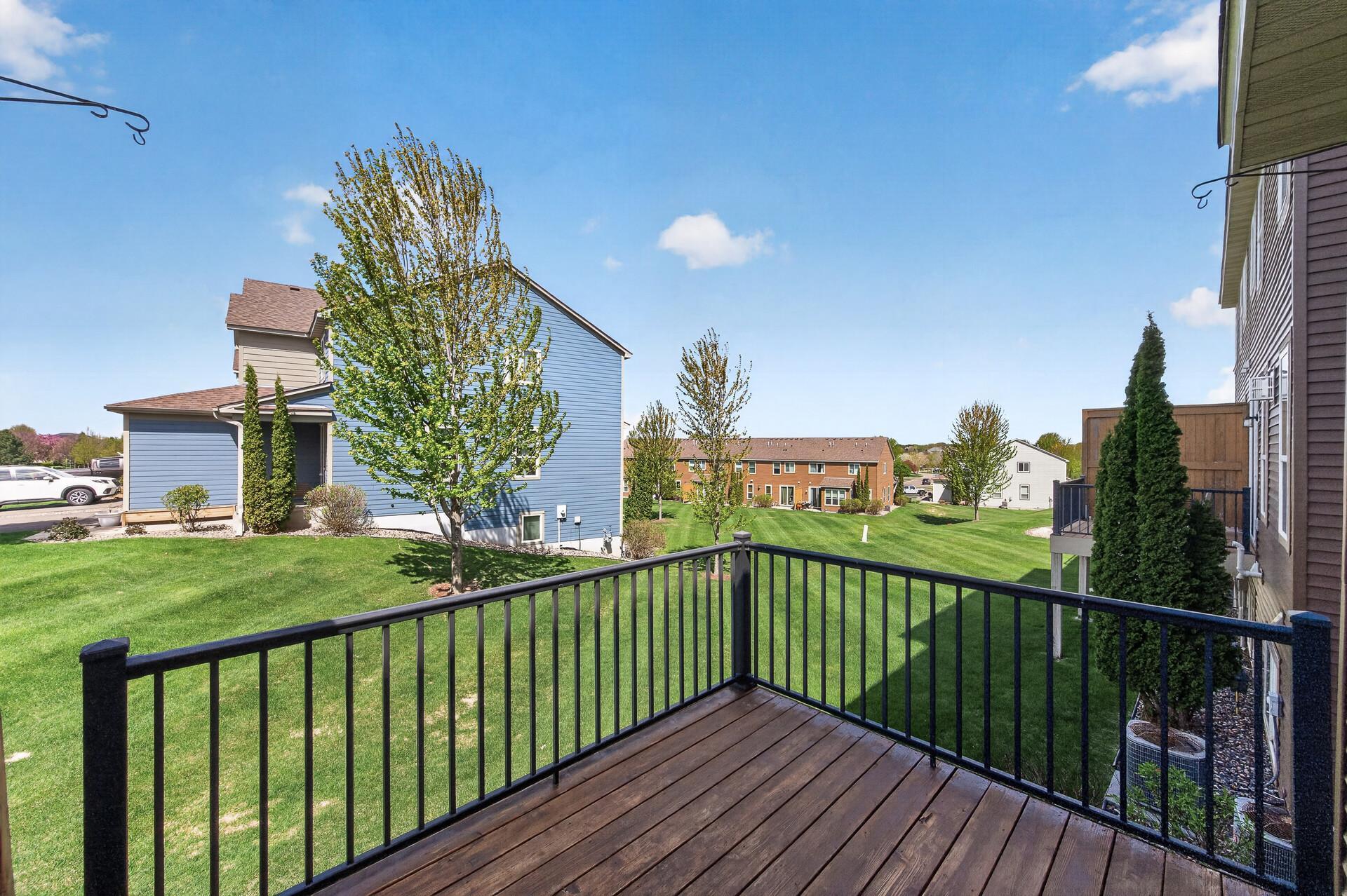 28_3201_Countryside_Court_Unit_B28_mls.jpg