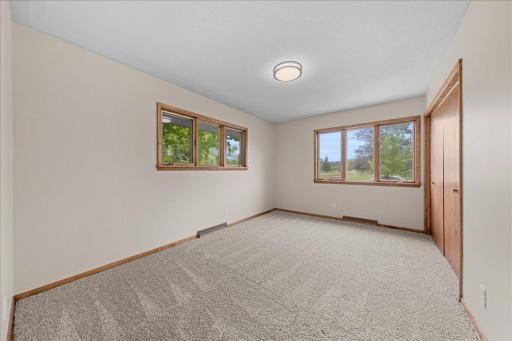822 Dellwood Street S, Cambridge, MN 55008