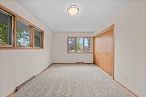 822 Dellwood Street S, Cambridge, MN 55008