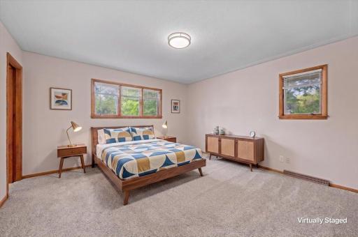 822 Dellwood Street S, Cambridge, MN 55008