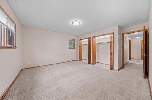 822 Dellwood Street S, Cambridge, MN 55008