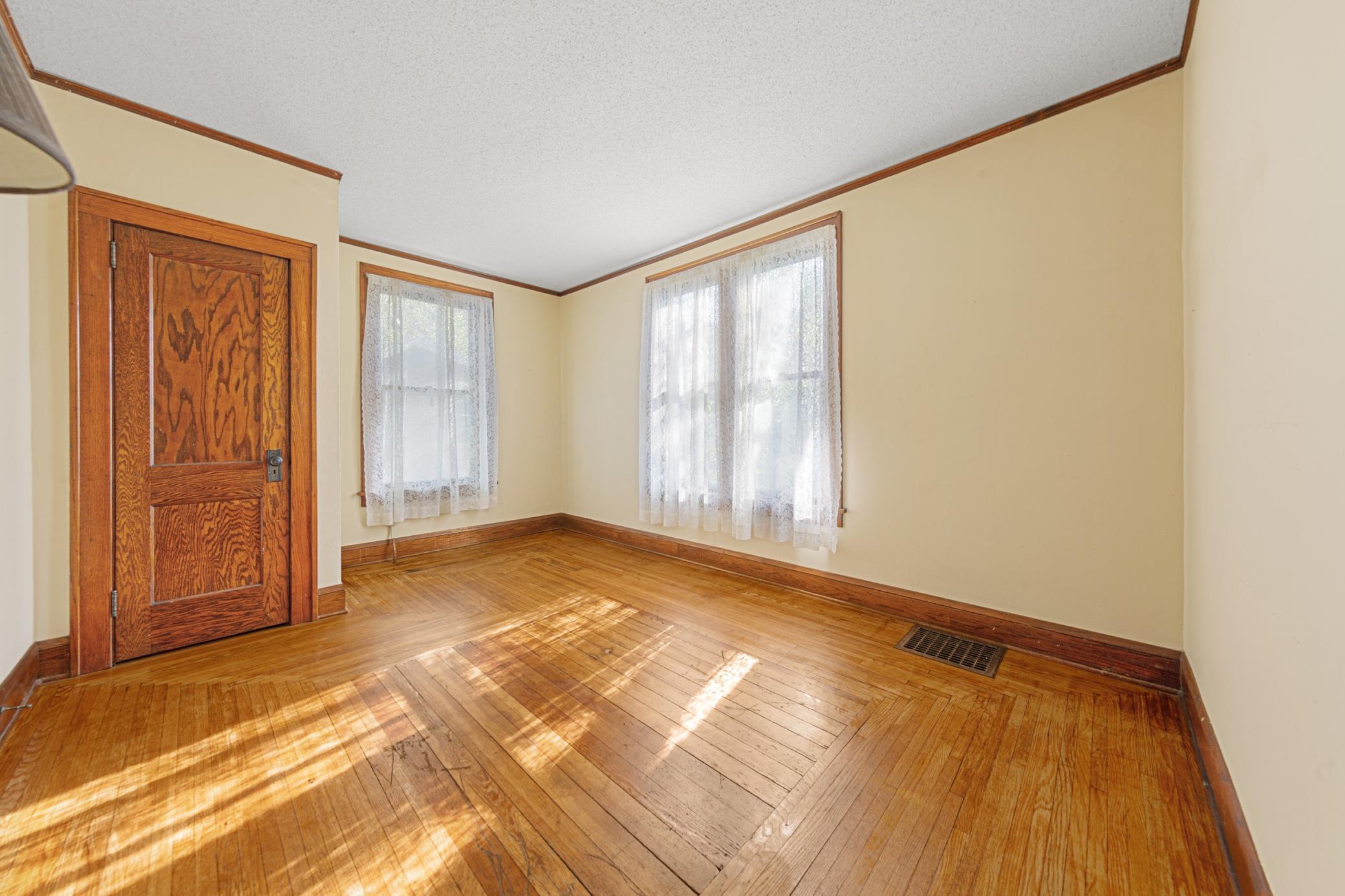 27 bedroom 2.jpg