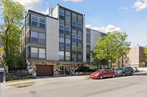 821 Douglas Avenue - Spacecrafting - 0001.jpg