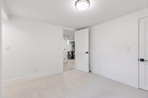 5308 Ewing Avenue S, Minneapolis, MN 55410
