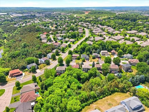 13 Cliff Ridge Court, Hudson, WI 54016