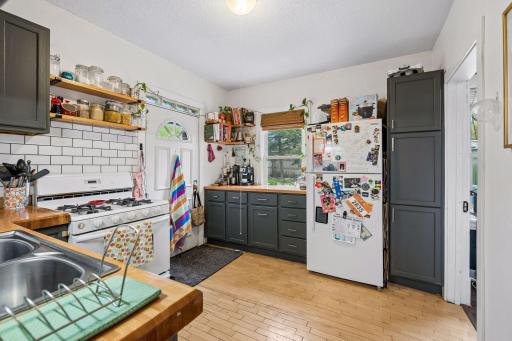 4300 Pleasant Avenue, Minneapolis, MN 55409