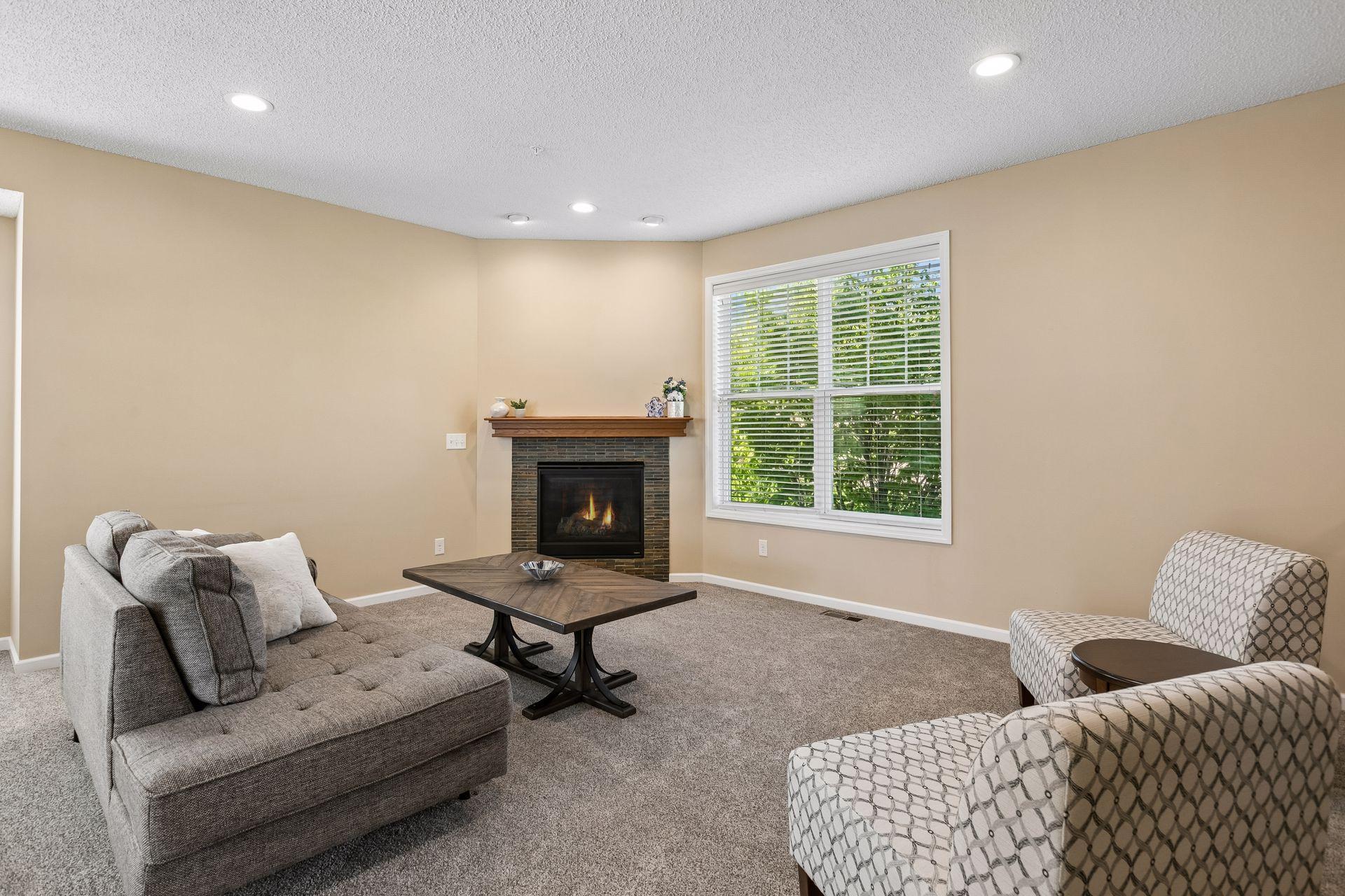 Living Room.jpg