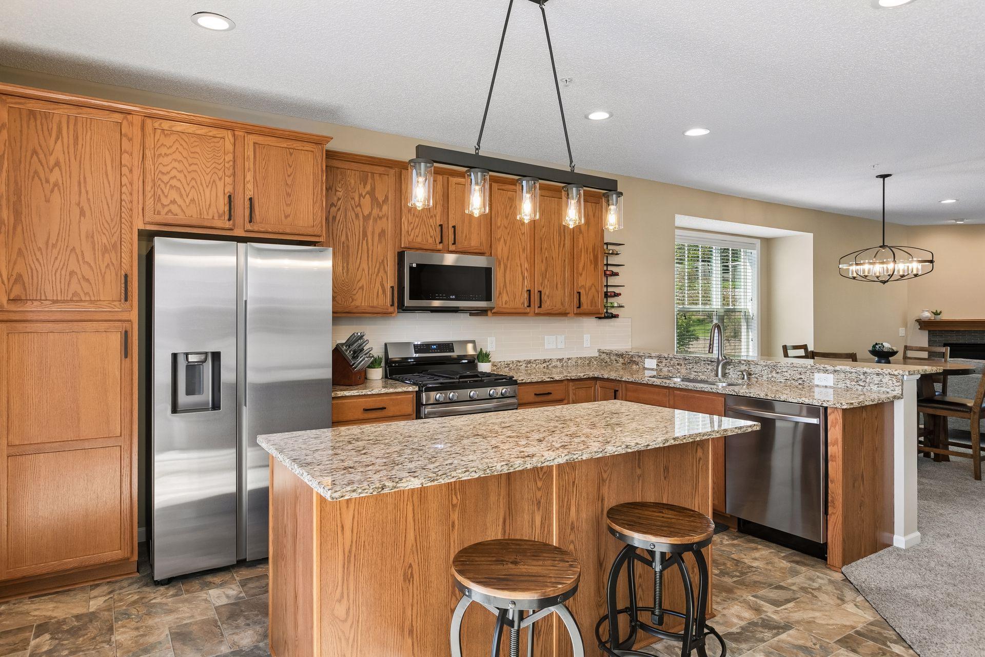 Kitchen 2.jpg