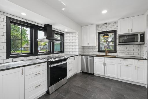 8774 Hale Avenue S, Cottage Grove, MN 55016