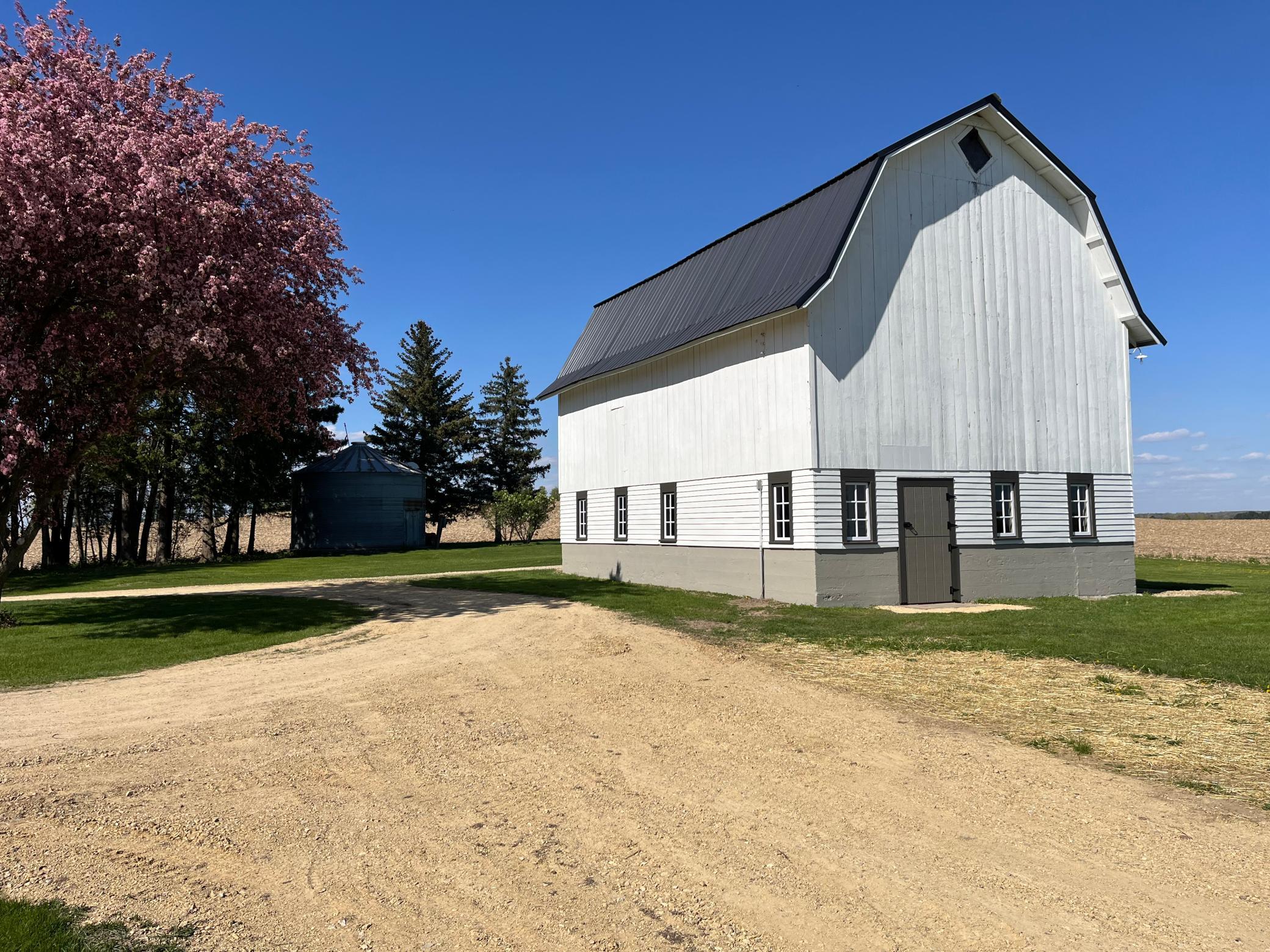 barn.jpeg