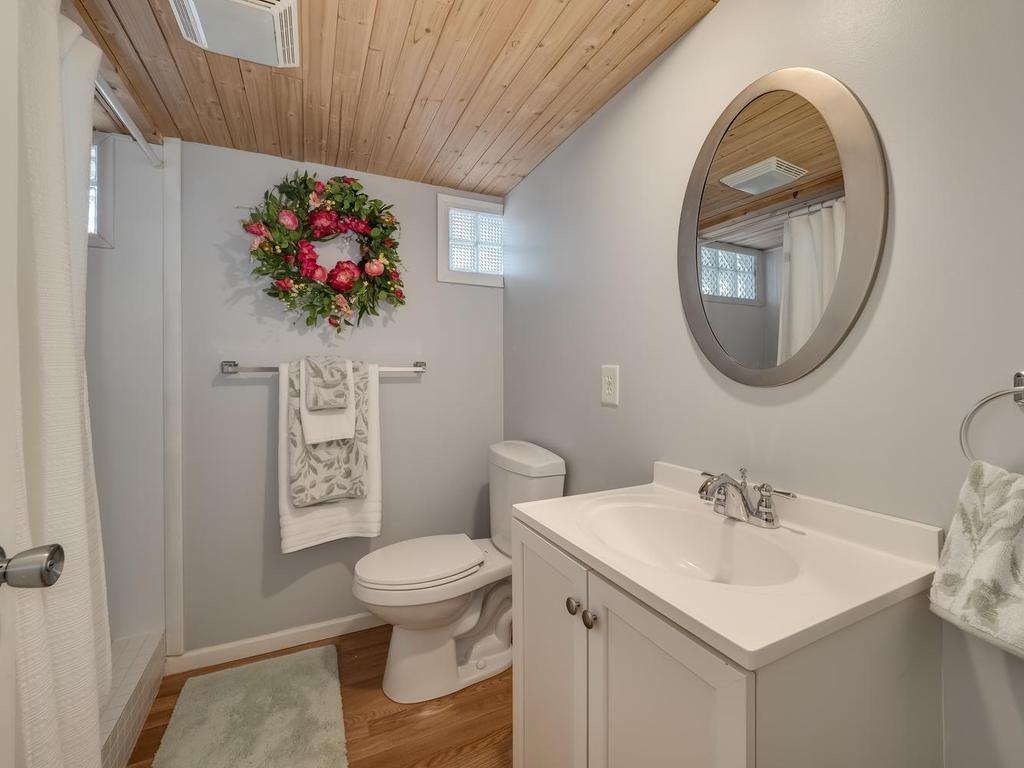 026-006-Bathroom-1024x768.jpg