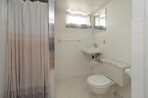 1224 6th Street E, Saint Paul, MN 55106