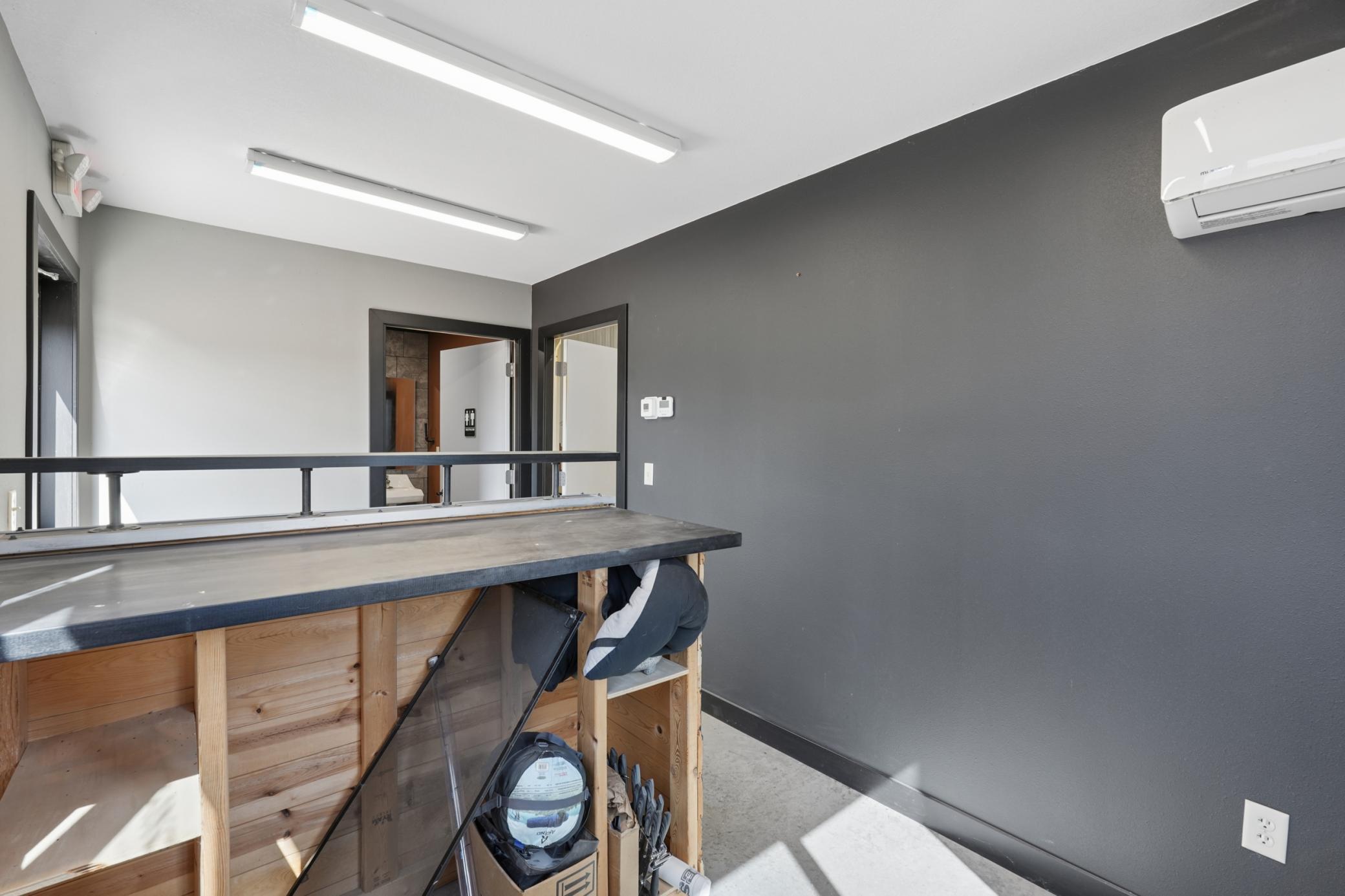Office 4.jpg