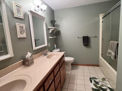 1500 Mc Auliffe Place NW, Alexandria, MN 56308