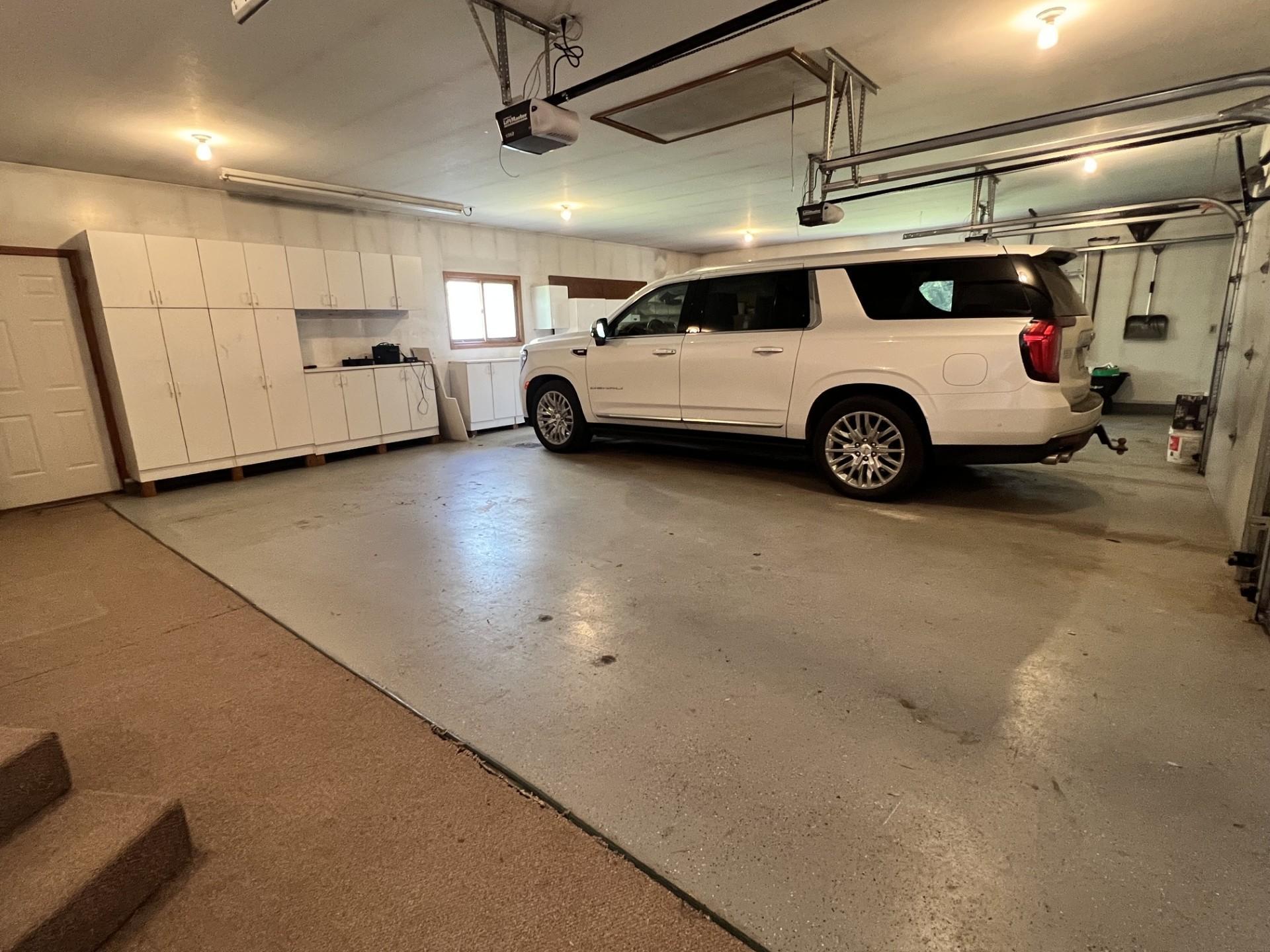 Big 3 stall garage
