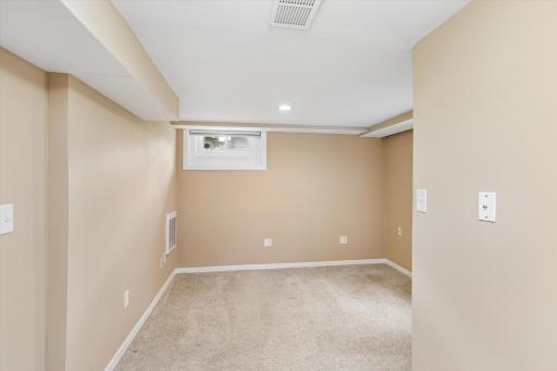9509 Briar Circle, Bloomington, MN 55437