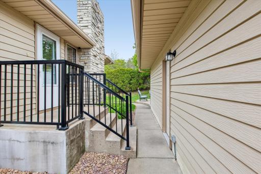 9509 Briar Circle, Bloomington, MN 55437