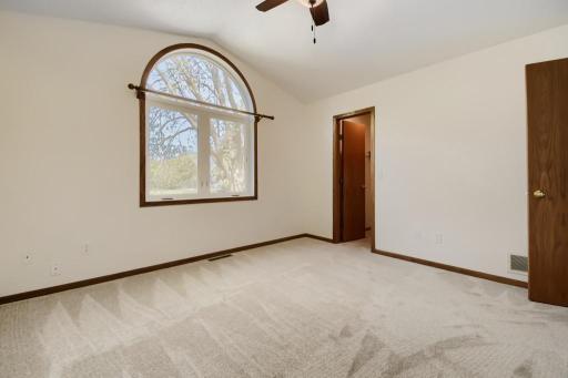 122 Alva Street - MLS Sized - 018 - 18 Primary Bedroom.jpg