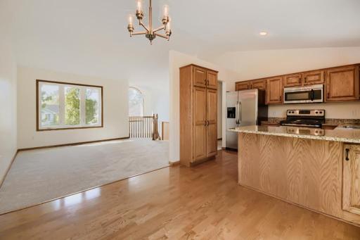 122 Alva Street - MLS Sized - 012 - 12 Kitchen.jpg