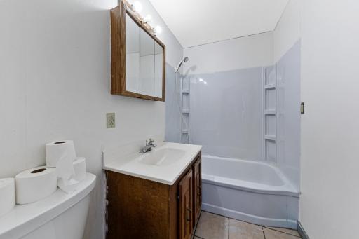129 W Ruth Street, Mankato, MN 56001