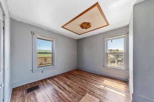 129 W Ruth Street, Mankato, MN 56001