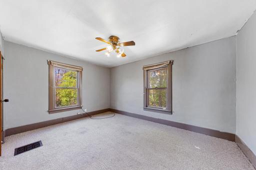 129 W Ruth Street, Mankato, MN 56001