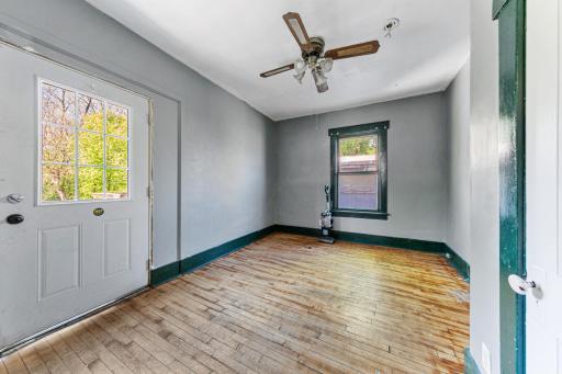 129 W Ruth Street, Mankato, MN 56001