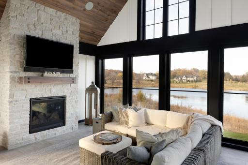 730 Lakeview Parkway, Mound, MN 55364