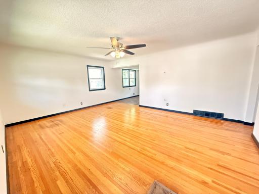 1696 Fremont Avenue, Saint Paul, MN 55106