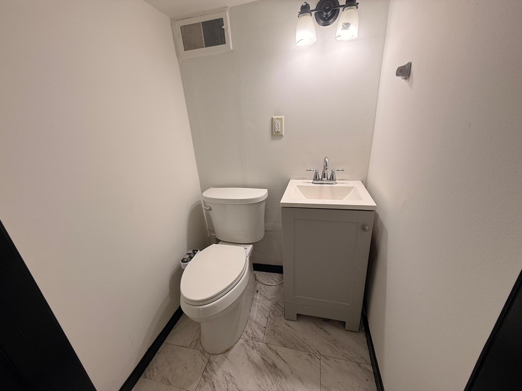 LL Bath Room