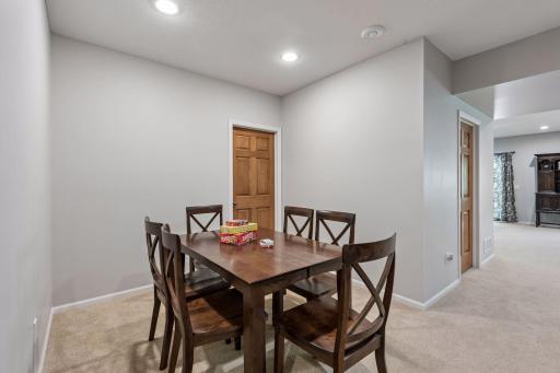 1800 Carriage Drive, Victoria, MN 55386