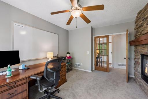 1800 Carriage Drive, Victoria, MN 55386