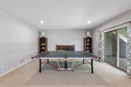 1800 Carriage Drive, Victoria, MN 55386