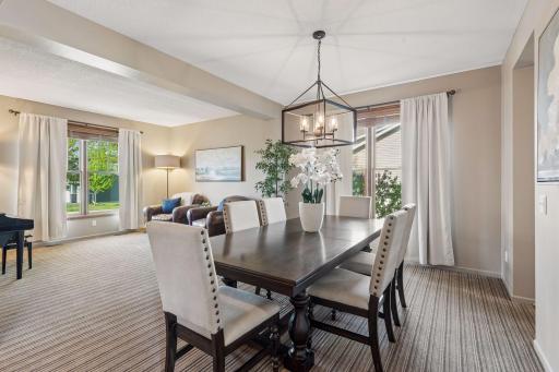 1800 Carriage Drive, Victoria, MN 55386