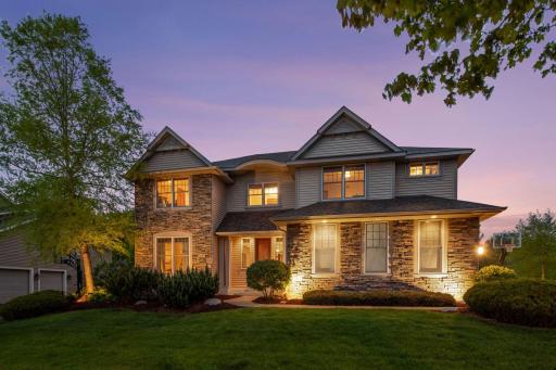 1800 Carriage Drive, Victoria, MN 55386