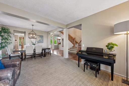 1800 Carriage Drive, Victoria, MN 55386