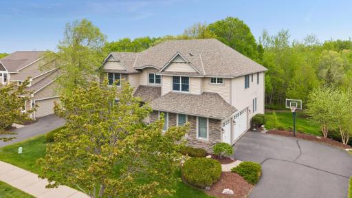 1800 Carriage Drive, Victoria, MN 55386