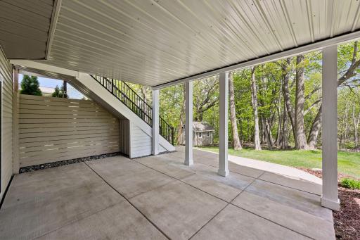 1800 Carriage Drive, Victoria, MN 55386