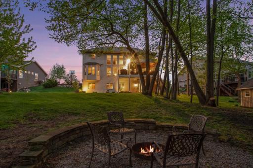 1800 Carriage Drive, Victoria, MN 55386