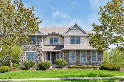 1800 Carriage Drive, Victoria, MN 55386