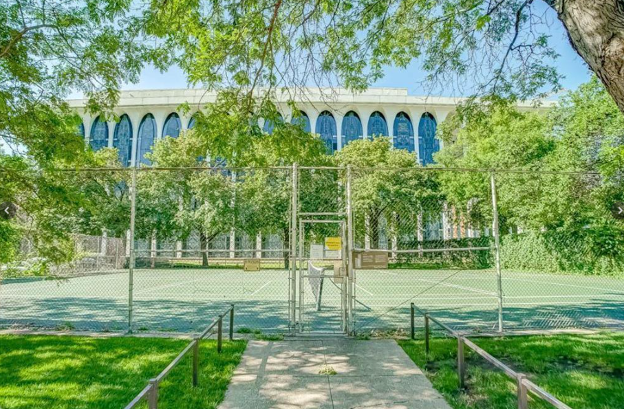 2 Full Outdoor Tennis Courts. The ONLY outdoors courst in downtown MPLS..png