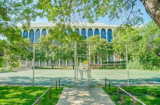 2 Full Outdoor Tennis Courts. The ONLY outdoors courst in downtown MPLS..png