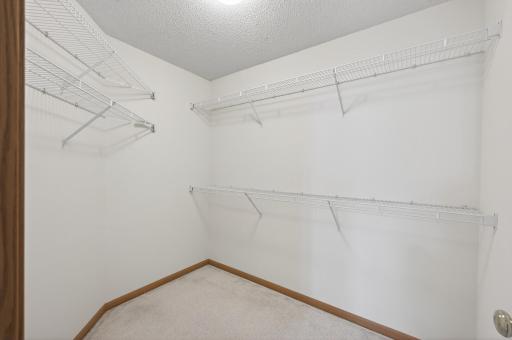 6437 Brook Lane, Savage, MN 55378
