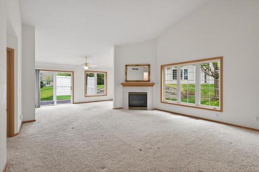 Without virtual staging - this space is as large as it looks!