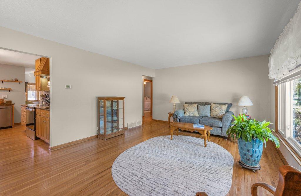 Light & Bright Living Room