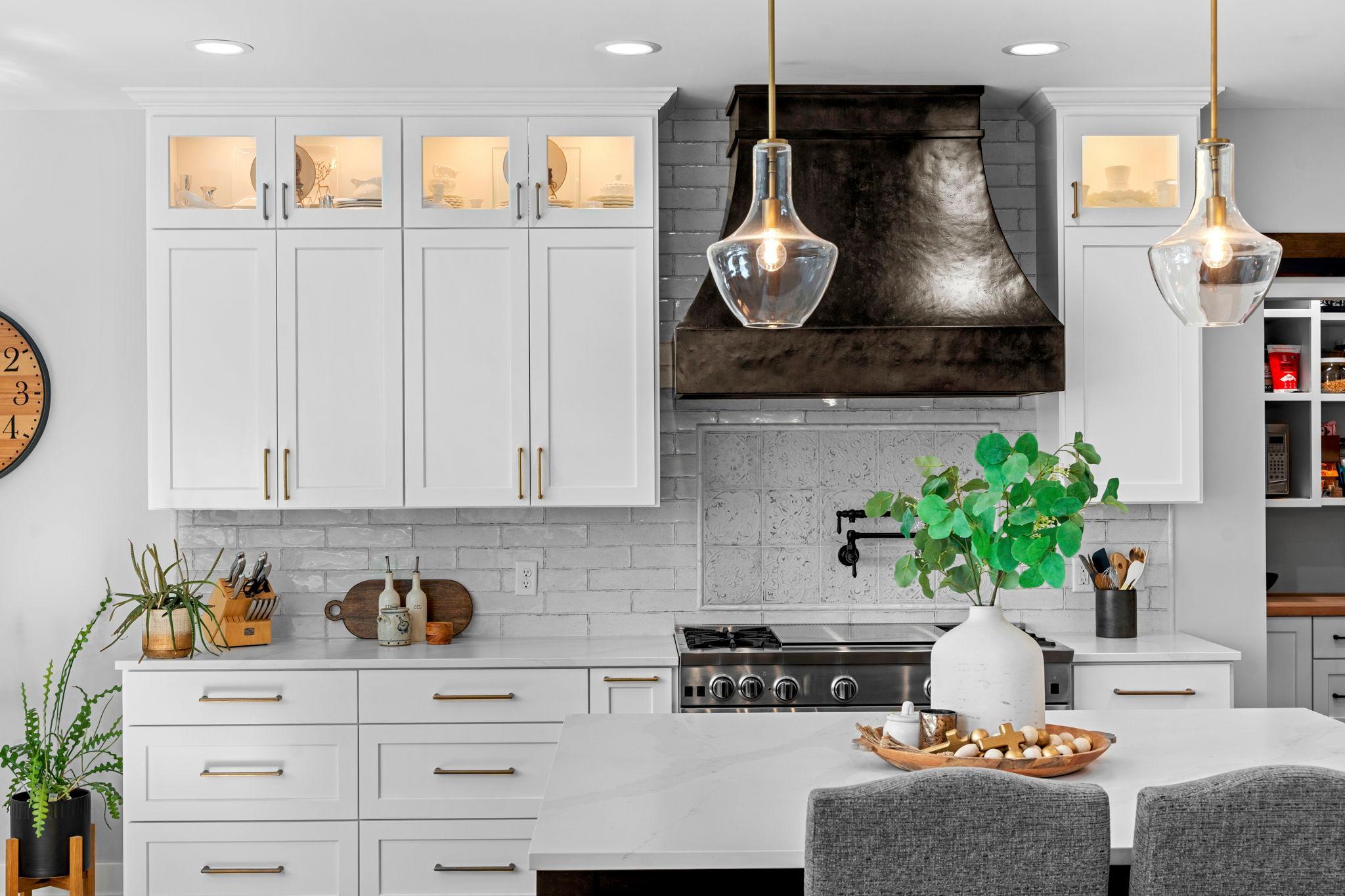 63-web-or-mls-896 Highlander Trail -453.jpg
