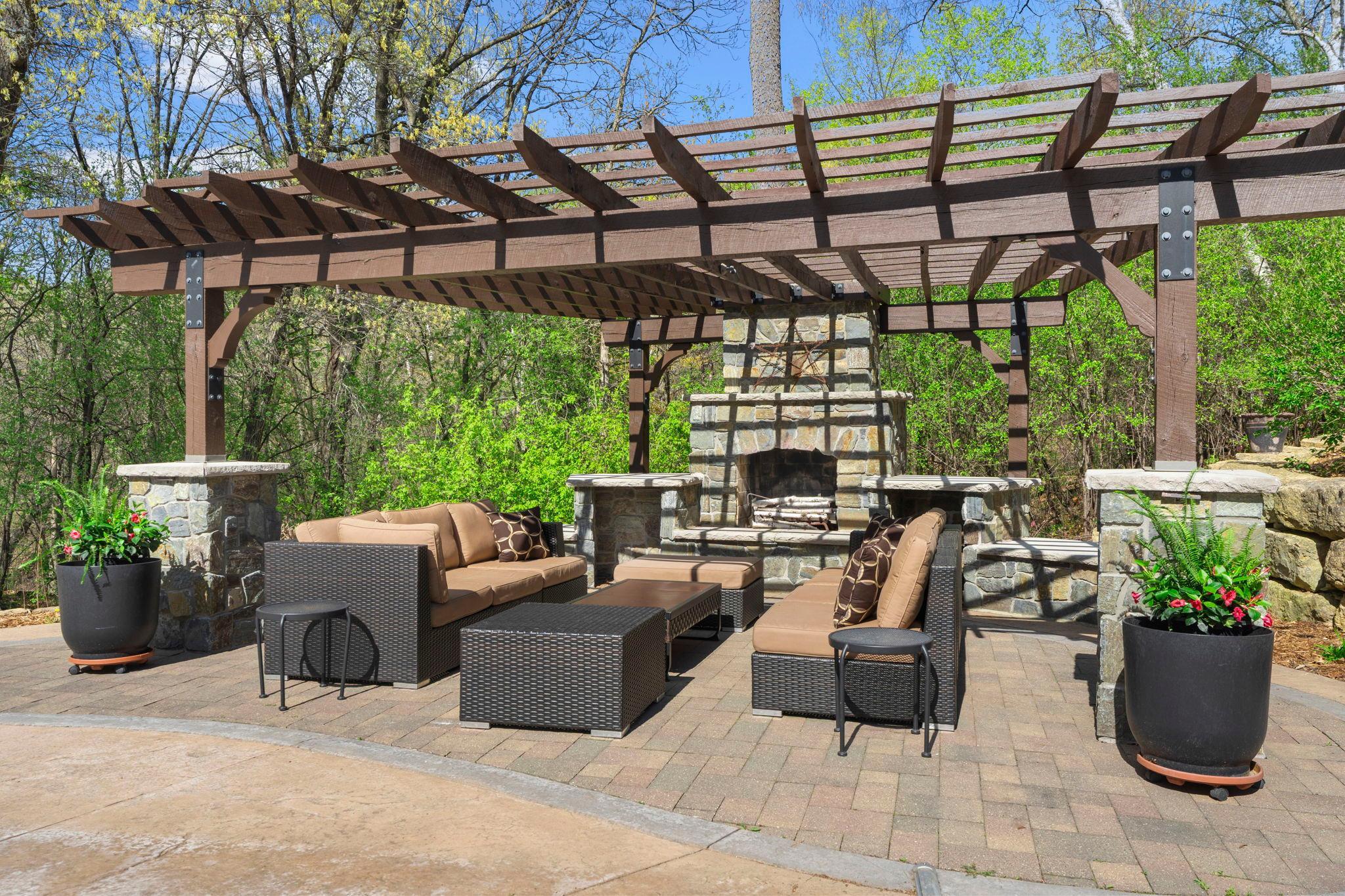 6-web-or-mls-896 Highlander Trail -196.jpg