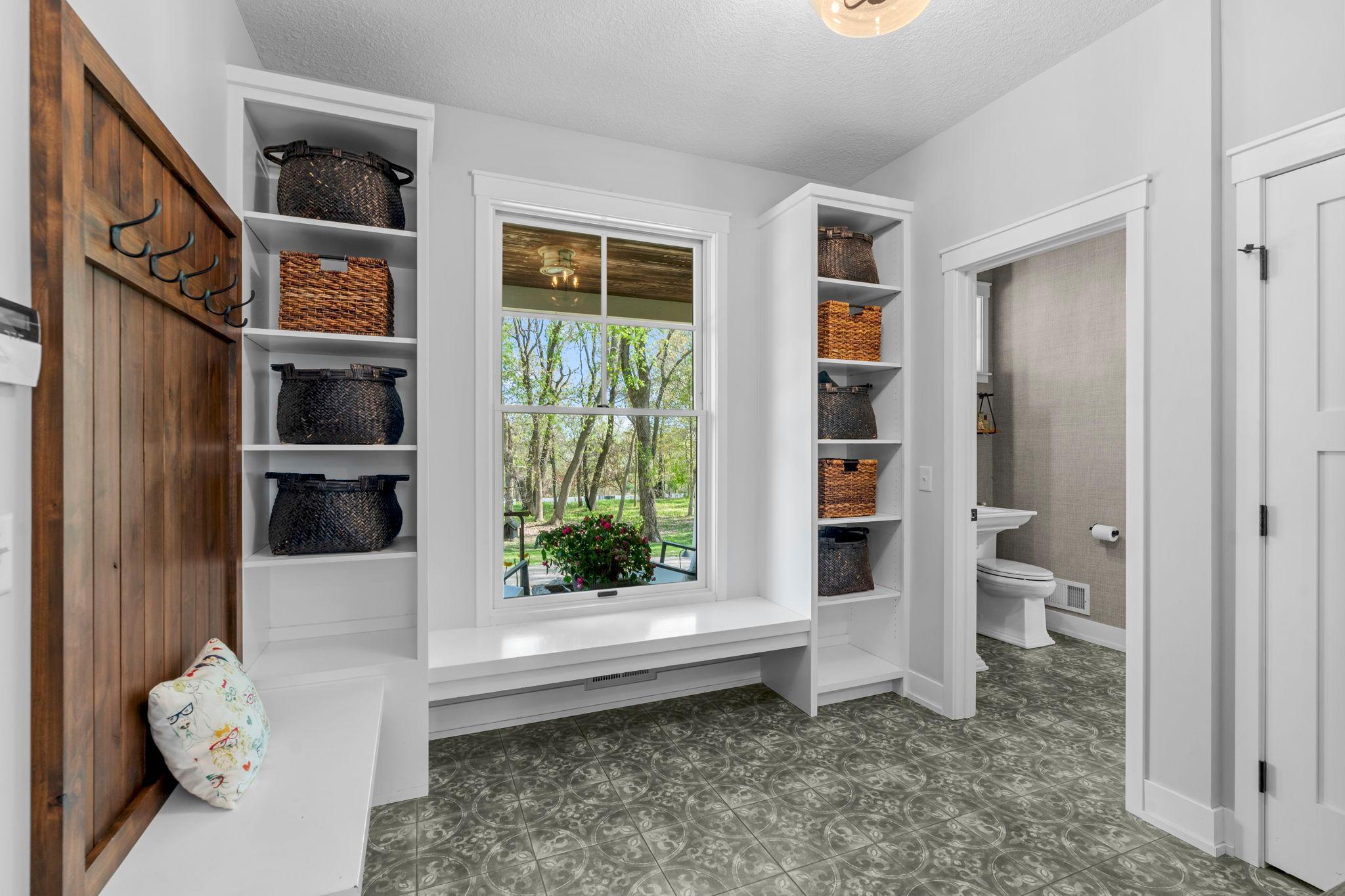 56-web-or-mls-896 Highlander Trail -418.jpg